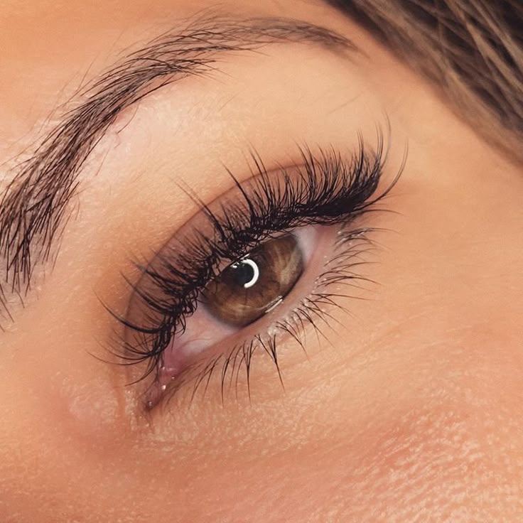 Lash Extensions - hybrid light set Wispy
