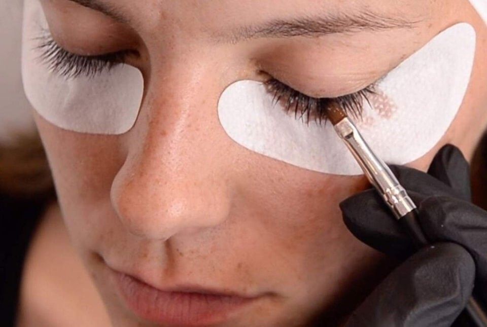 lash tint hybrid dye