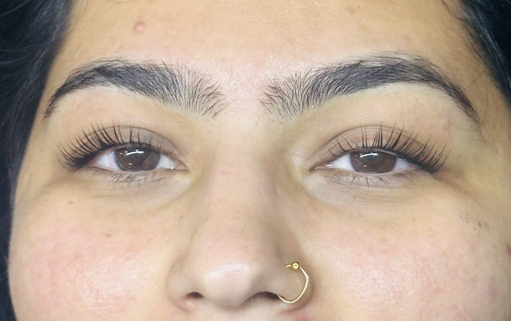 Classic lash extensions closeup at Brow & Lash Queen, Hampton