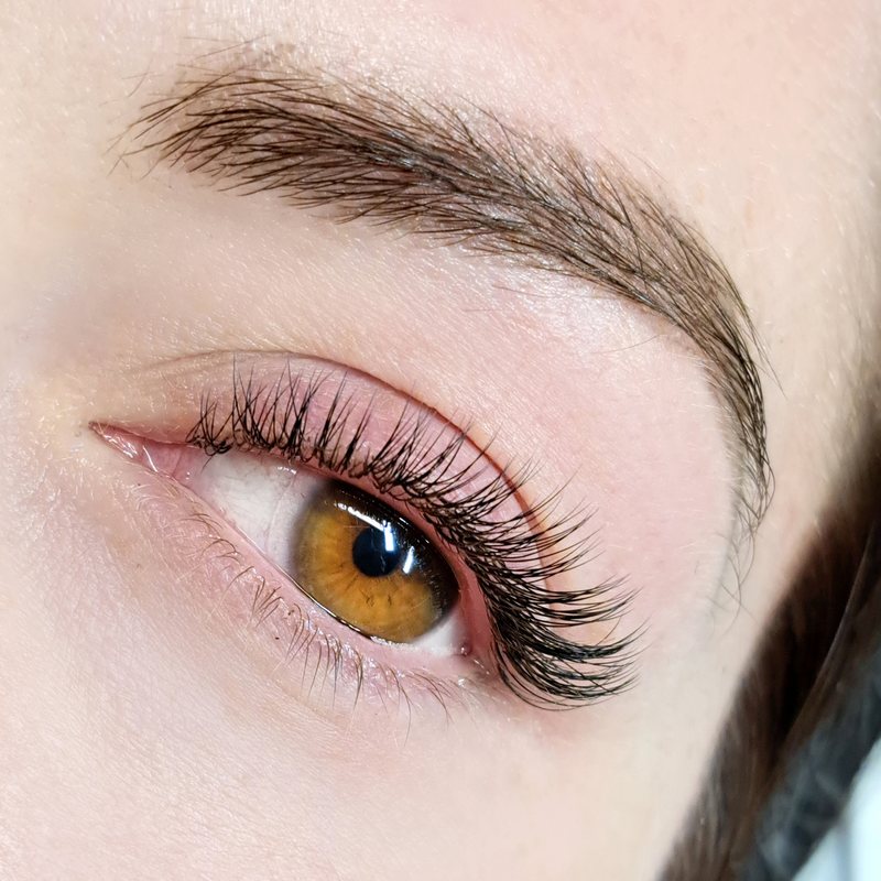Classic lash extensions finished result